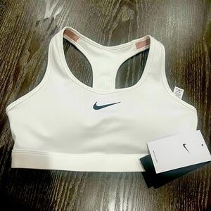 Woman’s Nike Swoosh Medium Support Bra